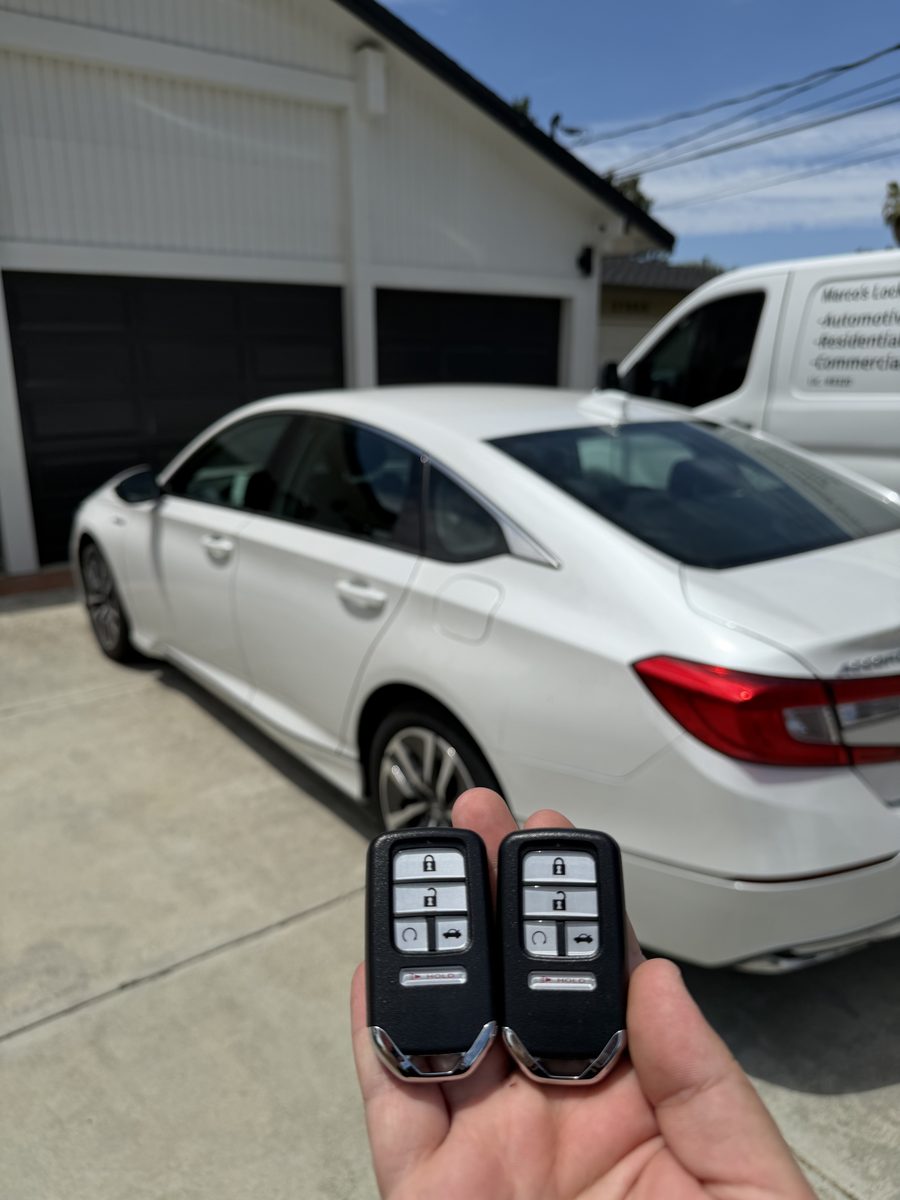 Honda key fob replacement with Marco's mobile service van on site